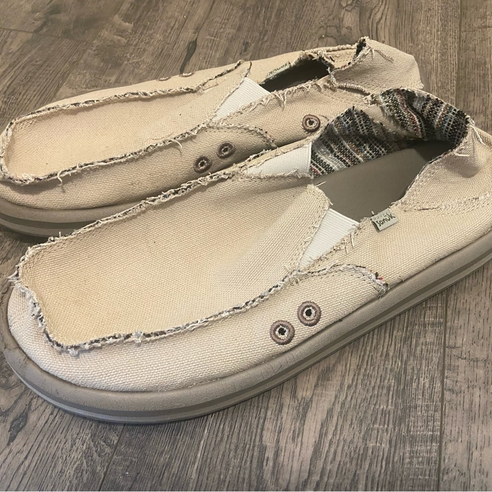 Sanuk Sidewalk Surfer
